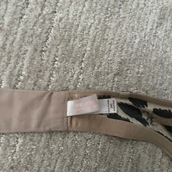 VICTORIAS SECRET very Sexy Bombshell Push Up Bra Leopard 34C - Picture 4 of 4